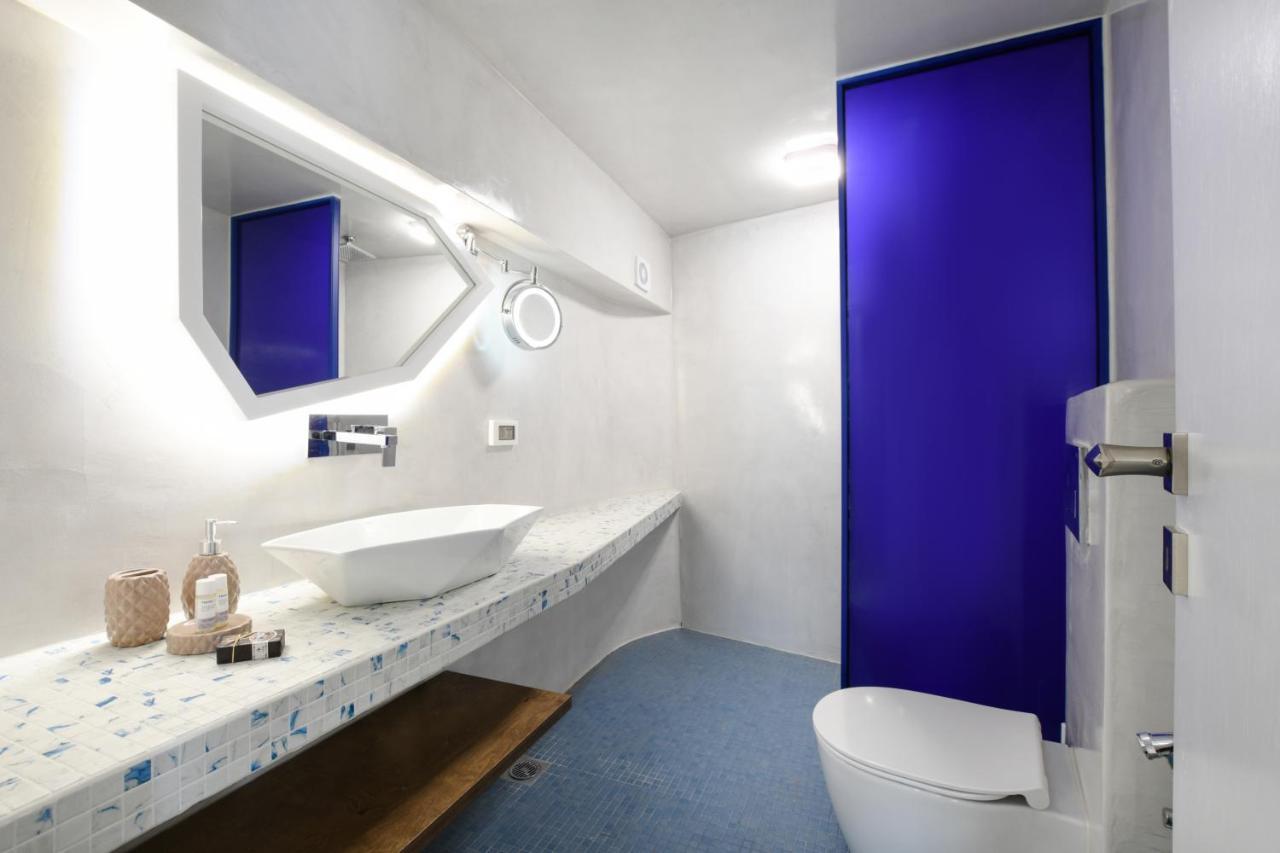 Blue White Residence Monolithos  Luaran gambar