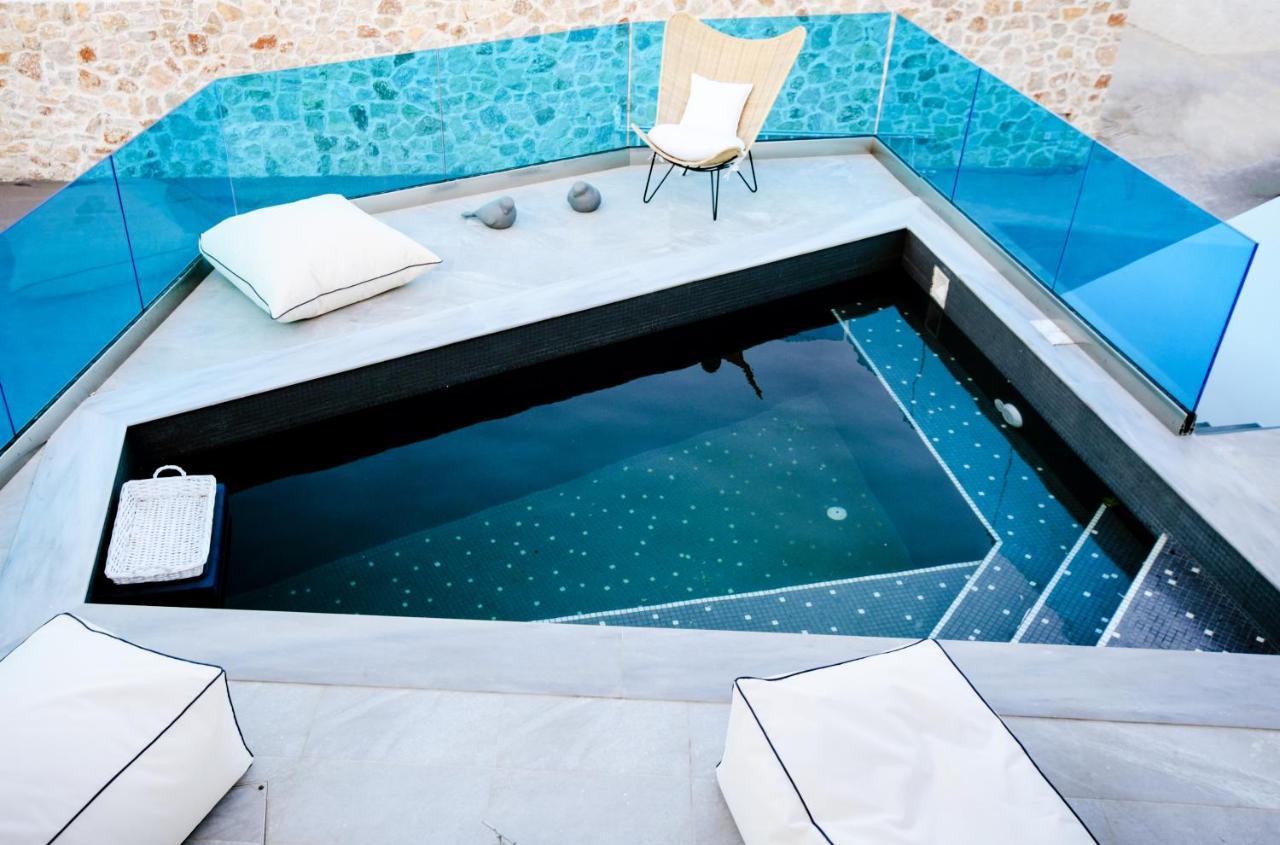 Blue White Residence Monolithos  Luaran gambar