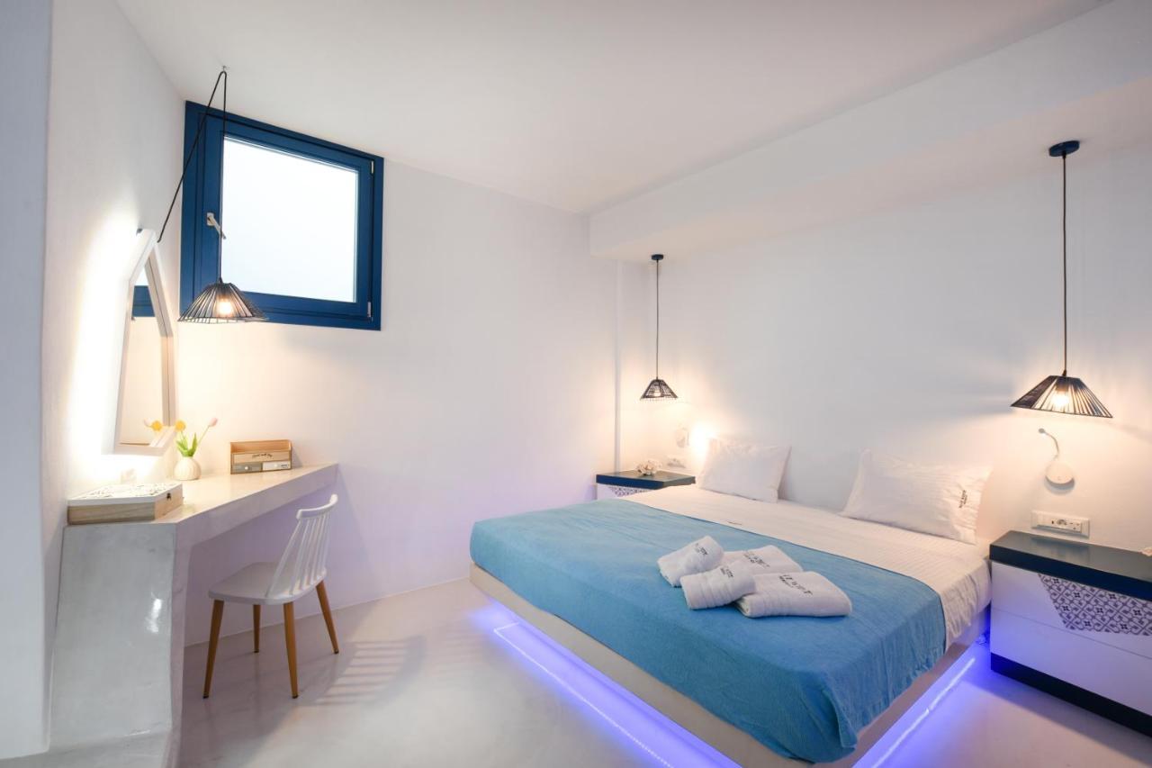 Blue White Residence Monolithos  Luaran gambar